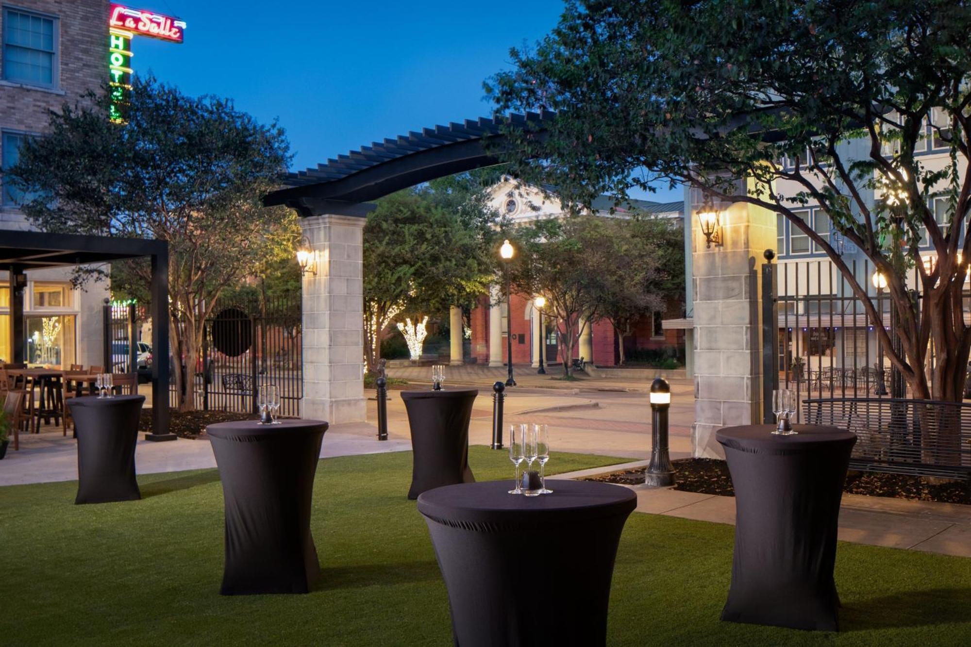 The Lasalle Hotel, Bryan College Station, A Tribute Portfolio Hotel ภายนอก รูปภาพ