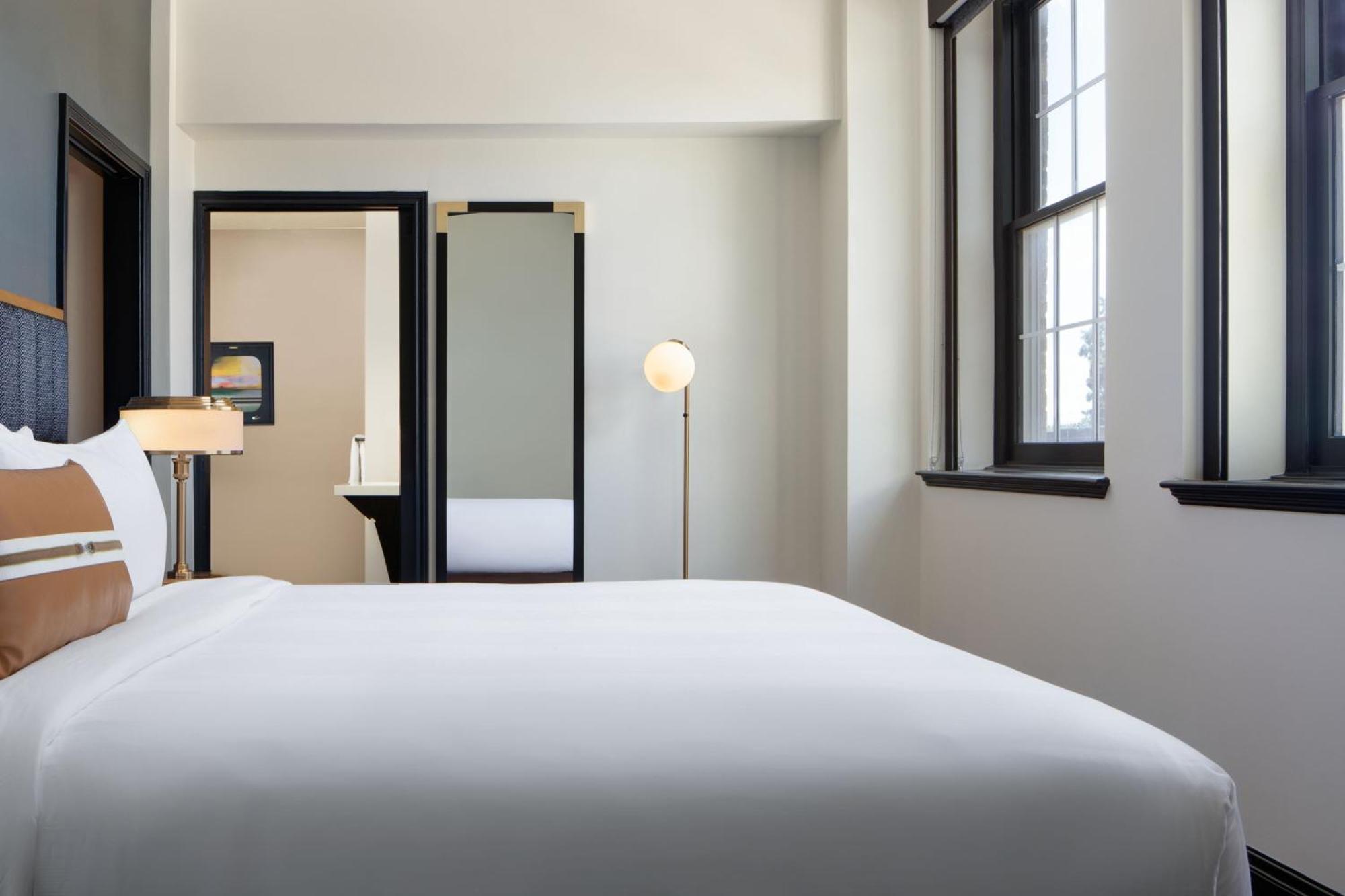 The Lasalle Hotel, Bryan College Station, A Tribute Portfolio Hotel ภายนอก รูปภาพ