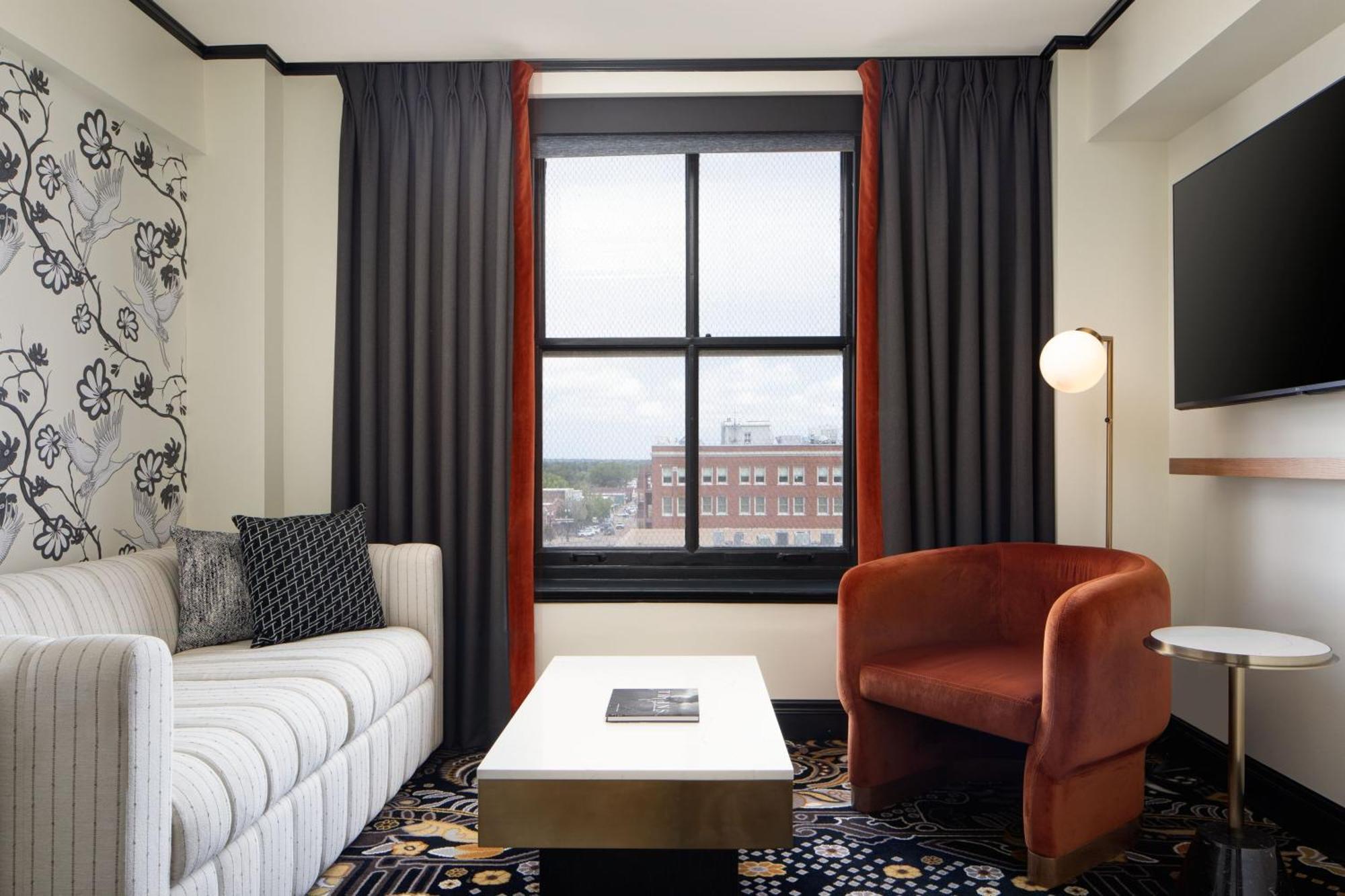 The Lasalle Hotel, Bryan College Station, A Tribute Portfolio Hotel ภายนอก รูปภาพ