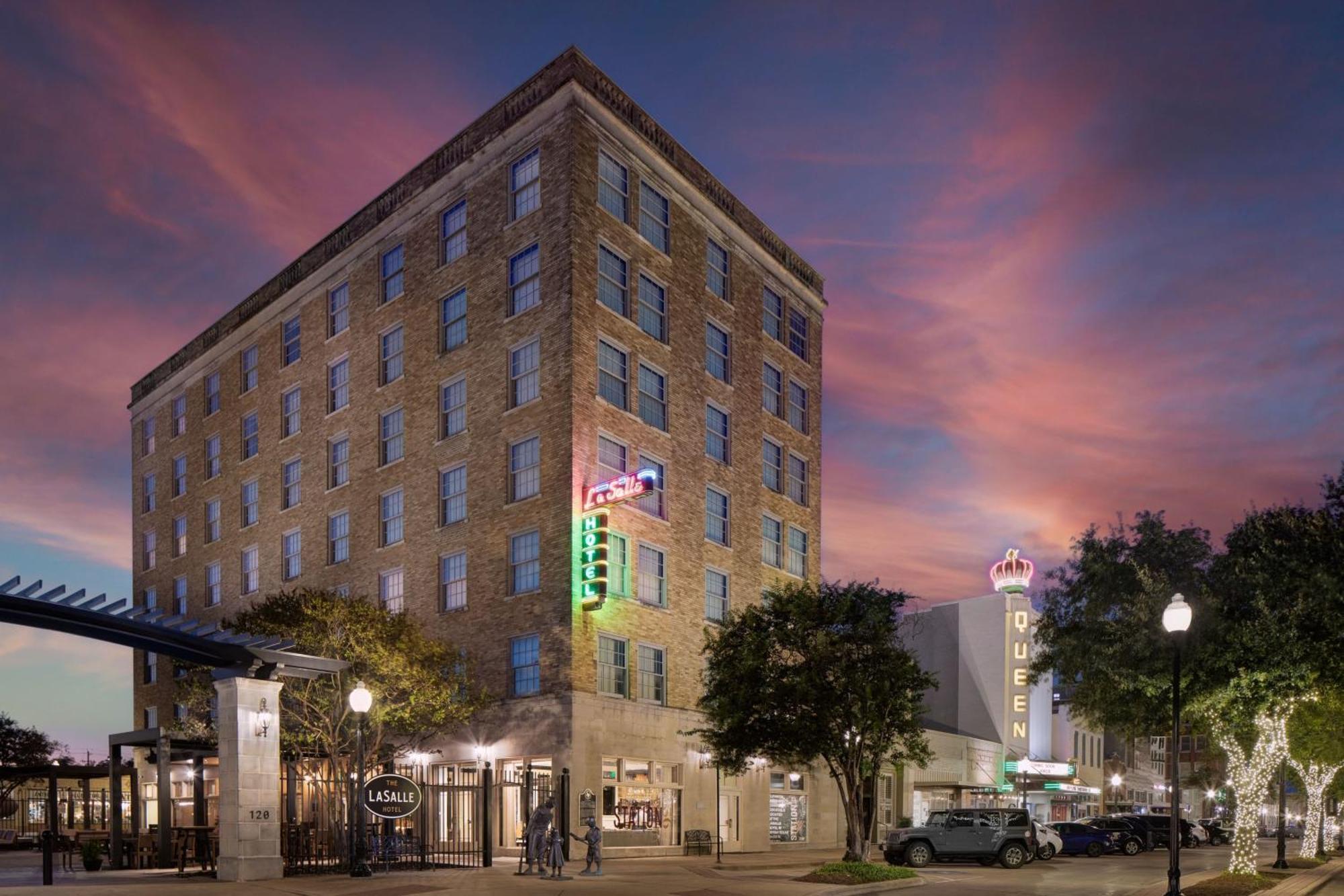 The Lasalle Hotel, Bryan College Station, A Tribute Portfolio Hotel ภายนอก รูปภาพ